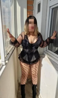 Юля +7 (950) 741-64-92